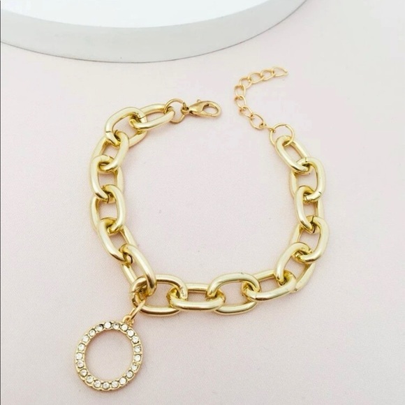 Gold Chain Circle Rhinestone Pendant Bracelet - Picture 2 of 11